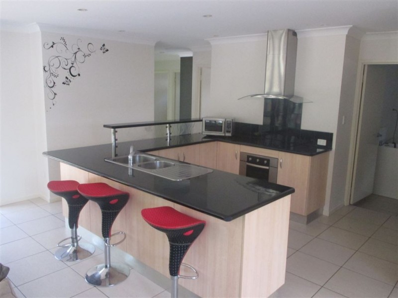 2/29 Sanctuary Avenue, Jubilee Pocket QLD 4802