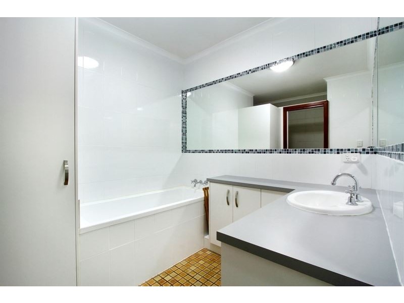 65 Jasinique Drive, Flametree QLD 4802