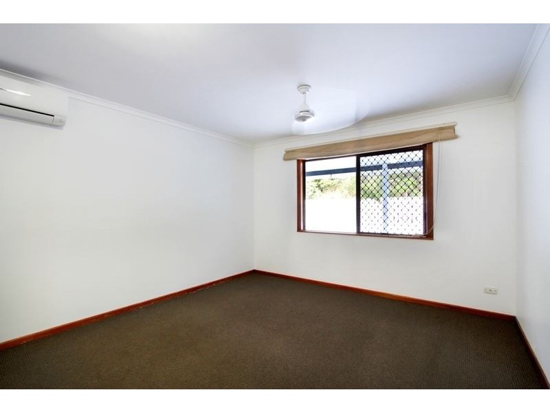 65 Jasinique Drive, Flametree QLD 4802