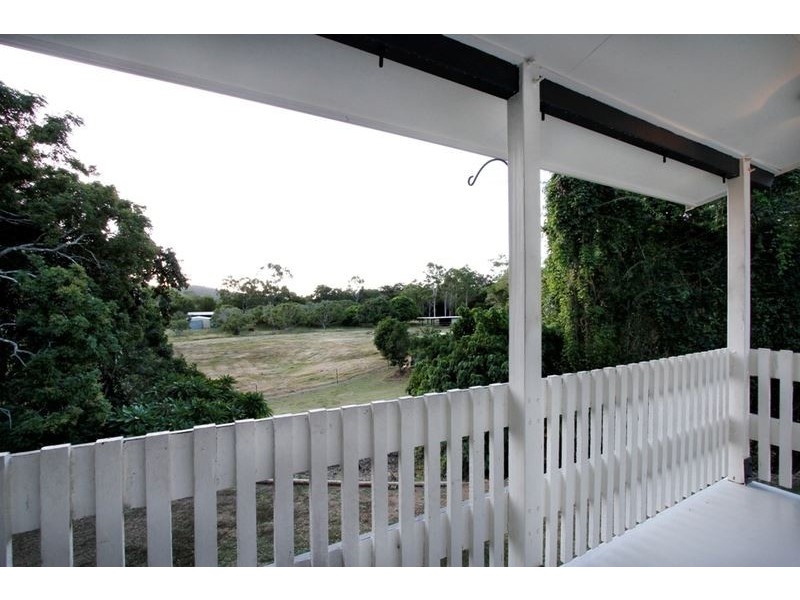 65 Jasinique Drive, Flametree QLD 4802