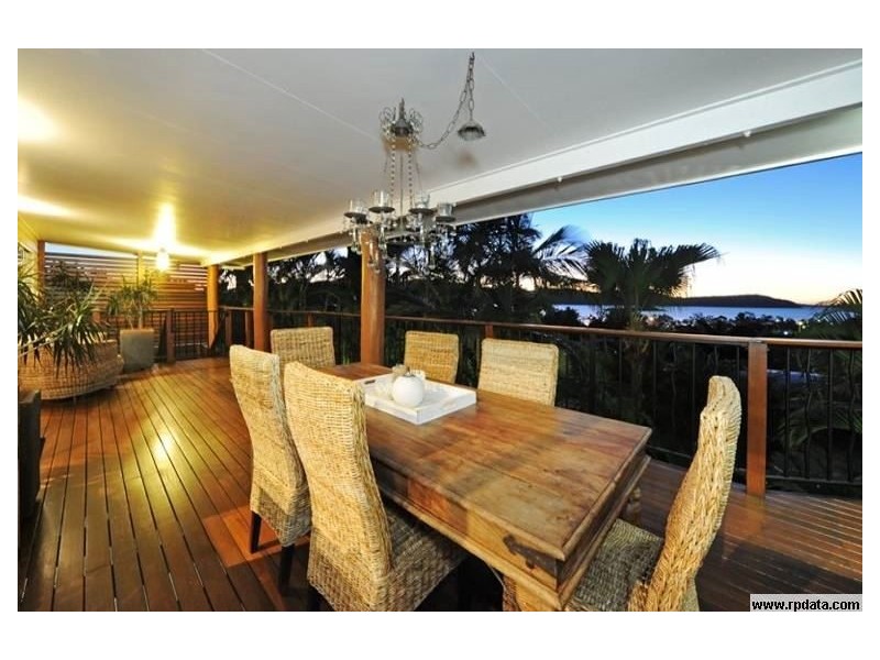 35 Jones Road, Cannonvale QLD 4802