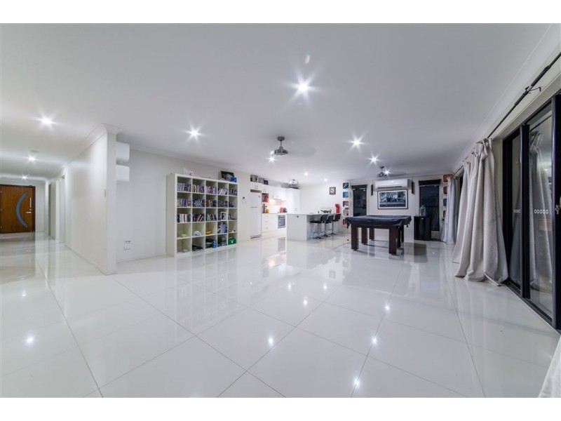 63 Endeavour Circuit, Cannonvale QLD 4802
