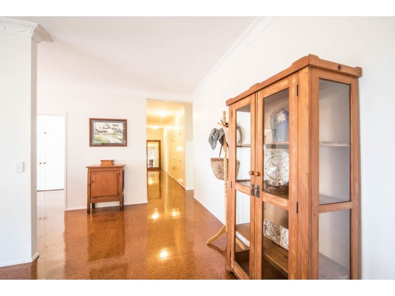 107 Conway Road, Preston QLD 4800