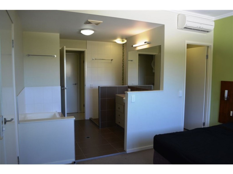 31/15 Flame Tree Court, Airlie Beach QLD 4802