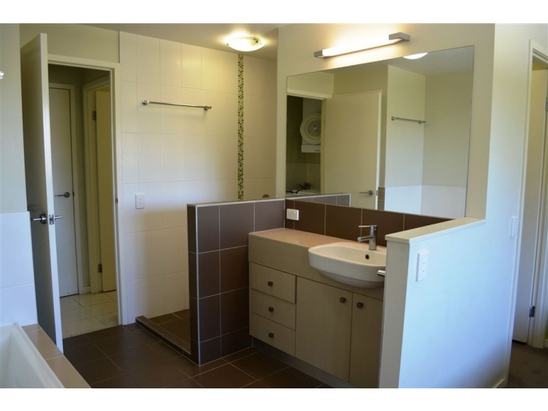 31/15 Flame Tree Court, Airlie Beach QLD 4802