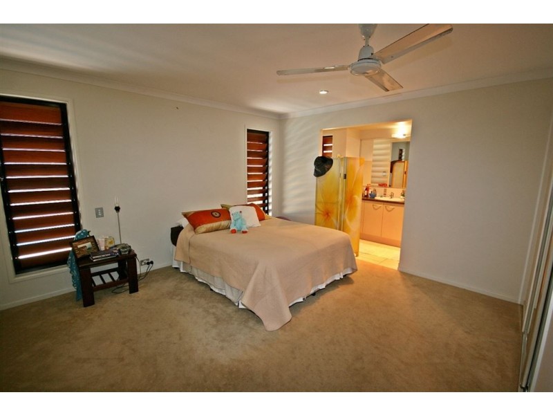 15 Jonquill Court, Cannonvale QLD 4802