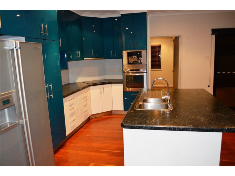 7 Golf Views, Cannonvale QLD 4802