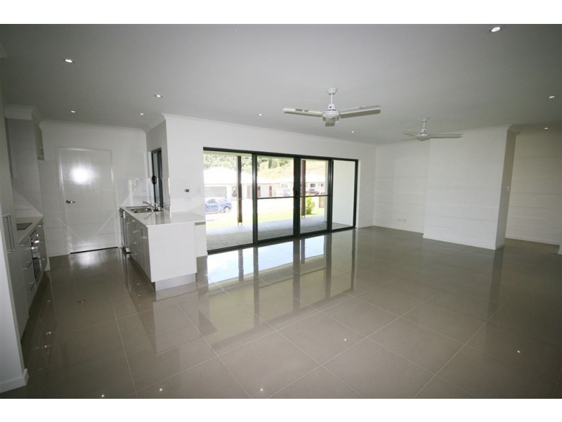 2 Companion Way, Cannon Valley QLD 4800