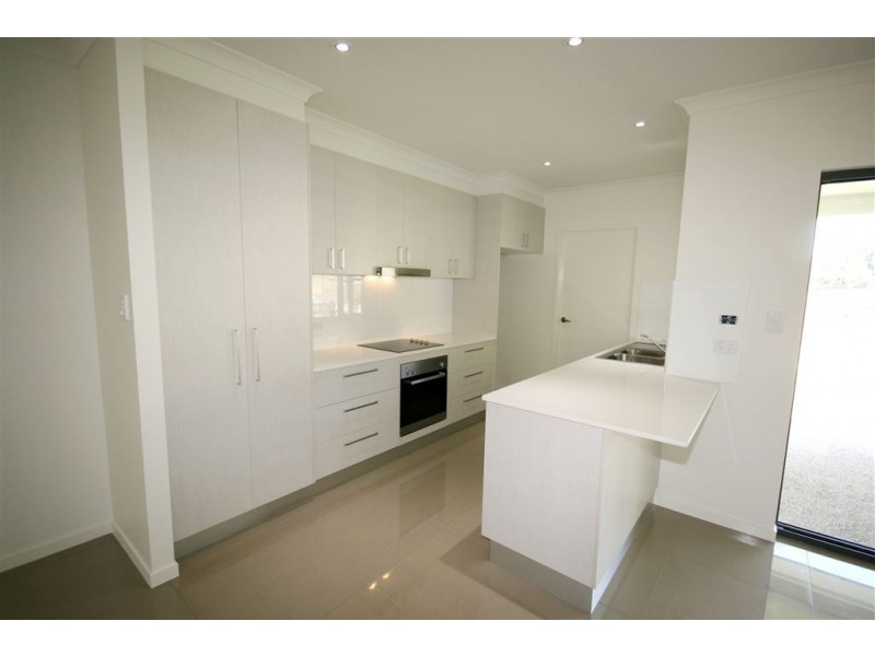 2 Companion Way, Cannon Valley QLD 4800