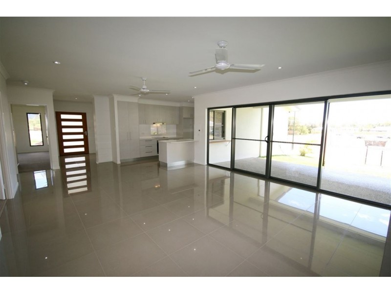 2 Companion Way, Cannon Valley QLD 4800