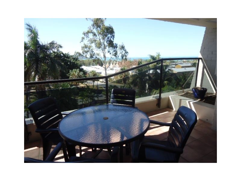 105/2 Eshelby Drive, Cannonvale QLD 4802