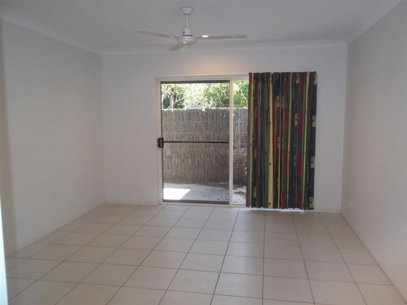 50 Valley Drive, Cannonvale QLD 4802