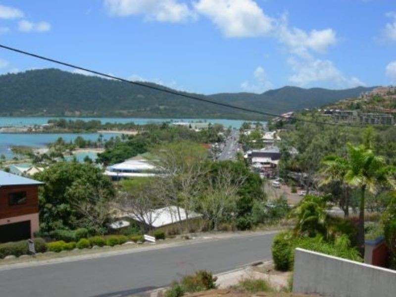 2/36 Airlie Crescent, Airlie Beach QLD 4802