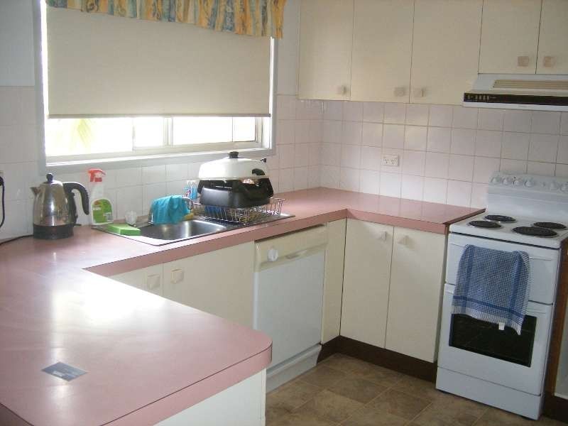 48 Manooka Drive, Cannonvale QLD 4802