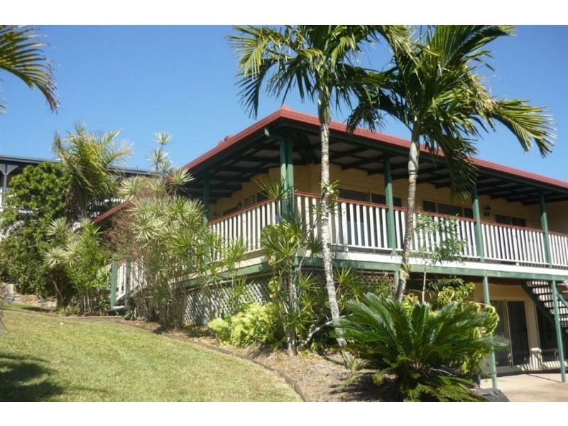 8 Hamilton Avenue, Cannonvale QLD 4802