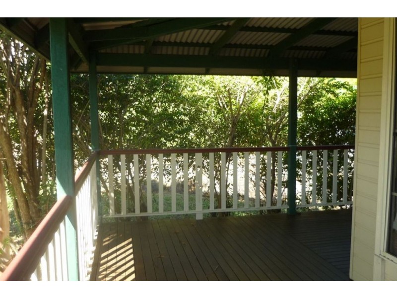 8 Hamilton Avenue, Cannonvale QLD 4802