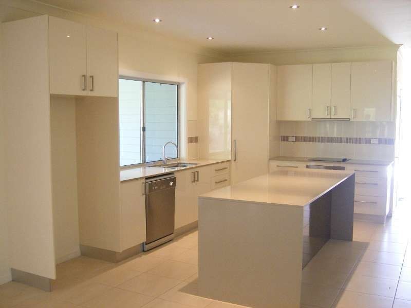 12 Armada Crescent, Jubilee Pocket QLD 4802