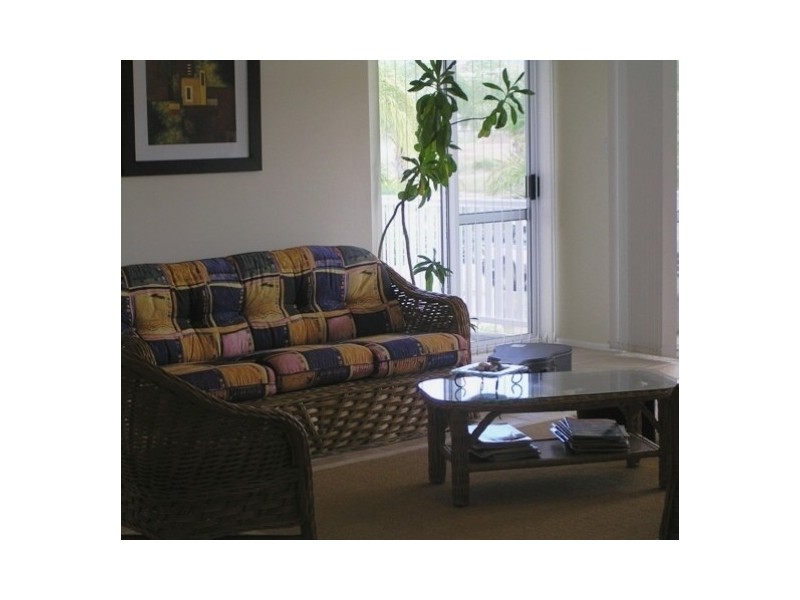 3/24 Pandanus Drive, Cannonvale QLD 4802