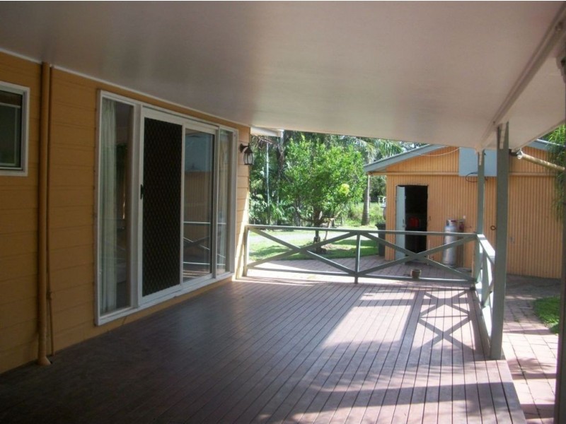 5 Jasinique Drive, Flametree QLD 4802