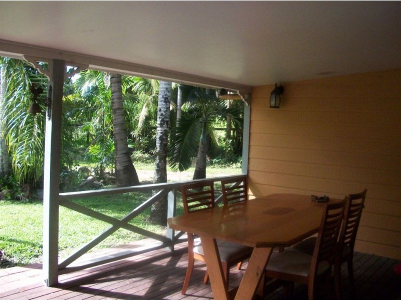 5 Jasinique Drive, Flametree QLD 4802