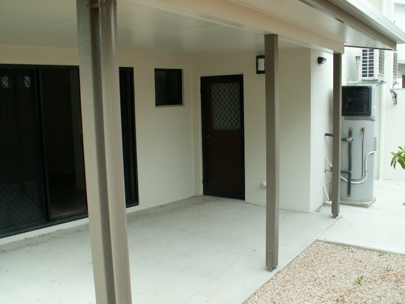 5/16 Schnapper Street, Cannonvale QLD 4802