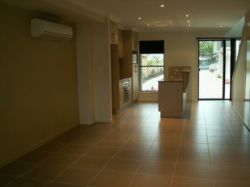 5/16 Schnapper Street, Cannonvale QLD 4802