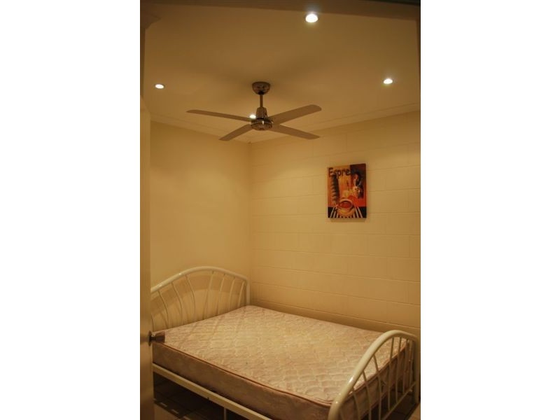 4/1 Pleasant Drive, Cannonvale QLD 4802