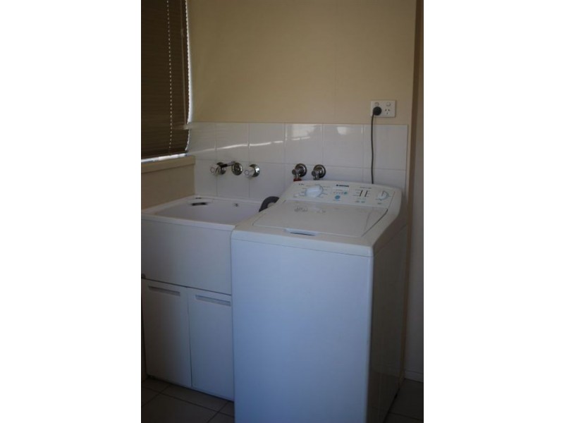 2/36 Airlie Crescent, Airlie Beach QLD 4802