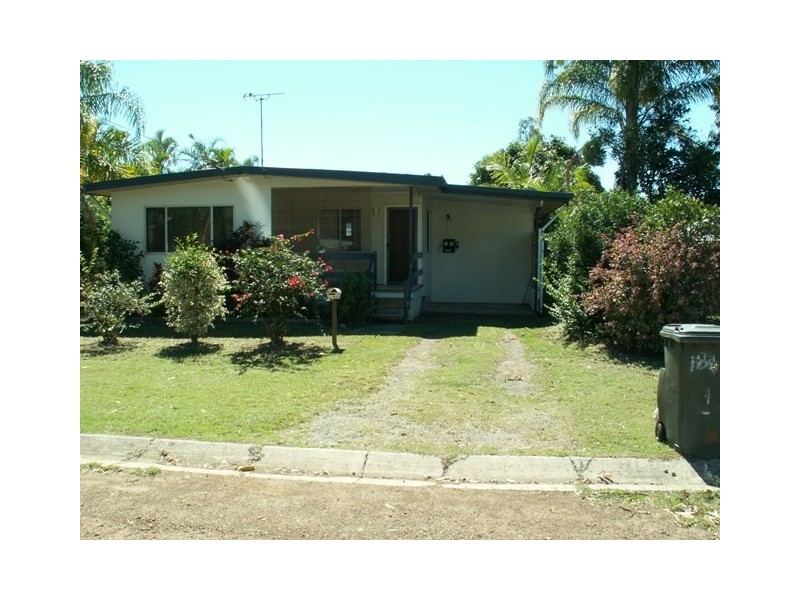 5 Salmon Street, Cannonvale QLD 4802