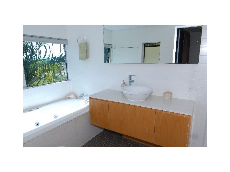 32/18 Raintree Place, Airlie Beach QLD 4802