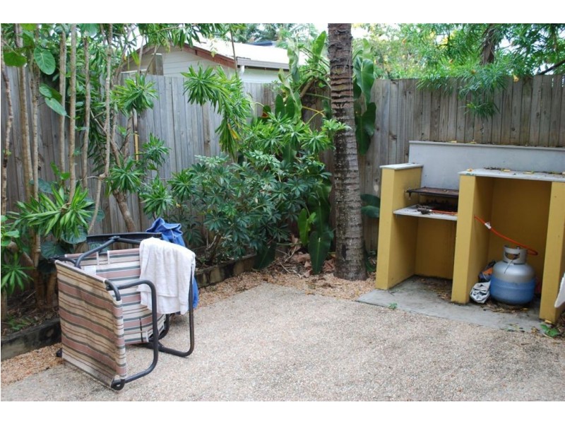 5/1 Pleasant Drive, Cannonvale QLD 4802