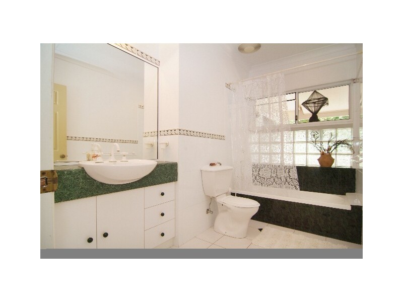 14 Passage Avenue, Shute Harbour QLD 4802
