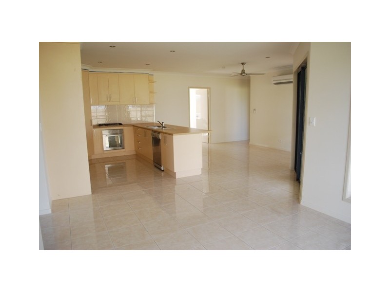5 Honey Myrtle St, Proserpine QLD 4800