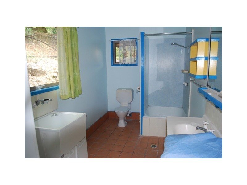 423 Paluma Road, Cannonvale QLD 4802
