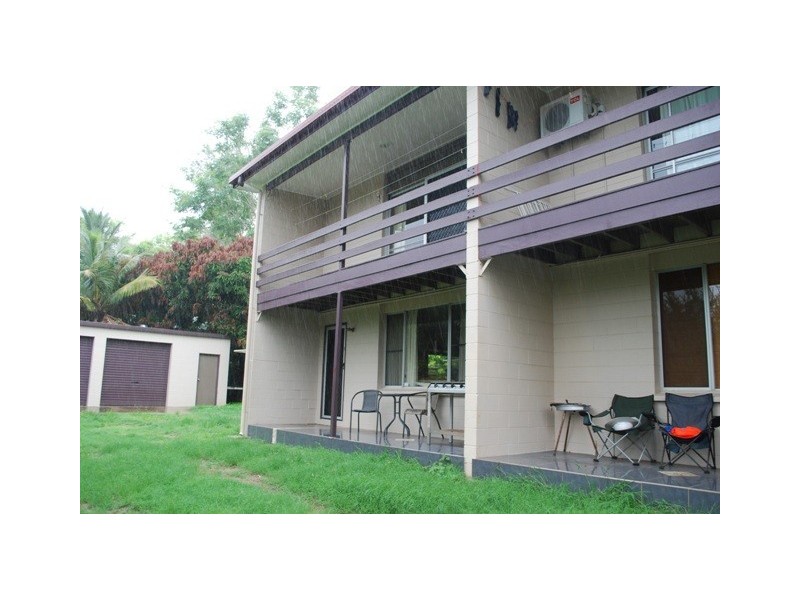 2/23 Manooka Drive, Cannonvale QLD 4802
