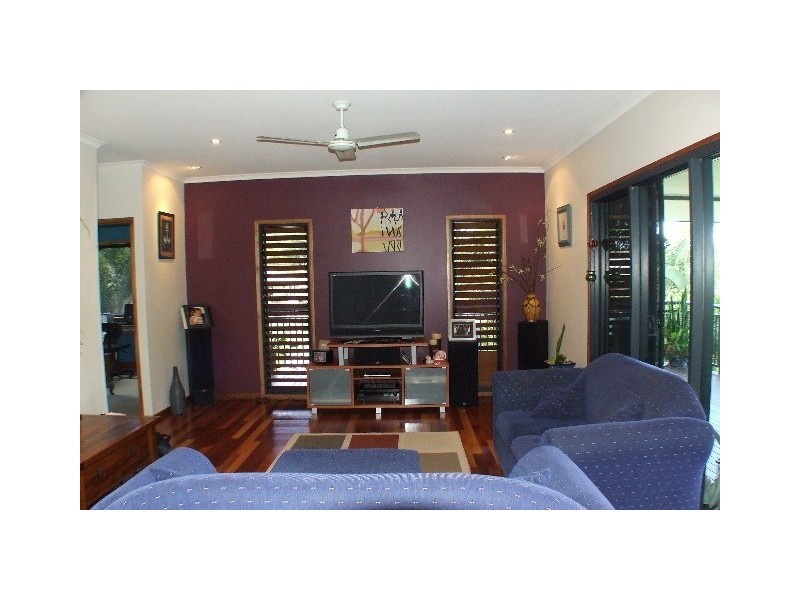 39 Tropic Road, Cannonvale QLD 4802