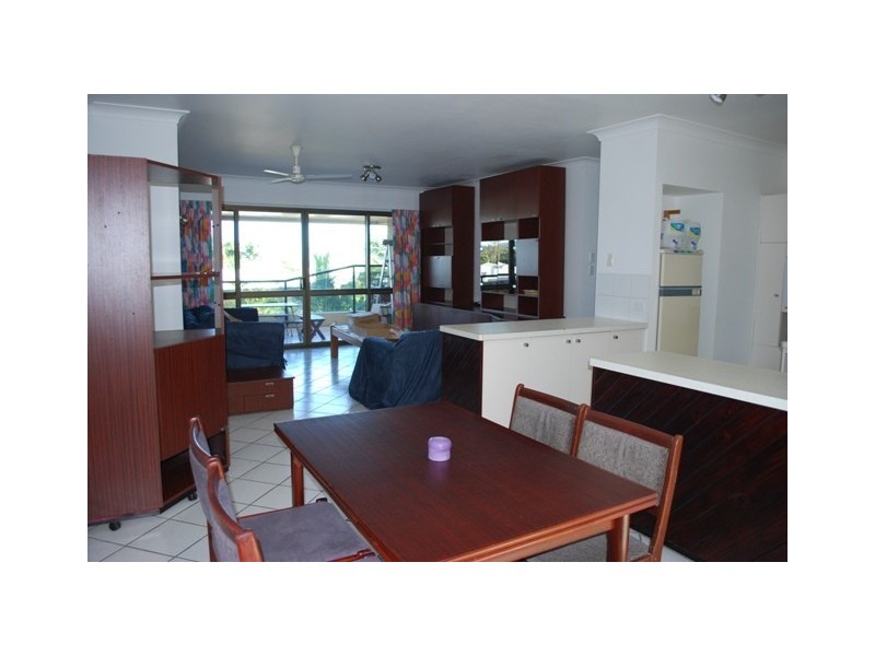 3/2 Eshelby Drive, Cannonvale QLD 4802