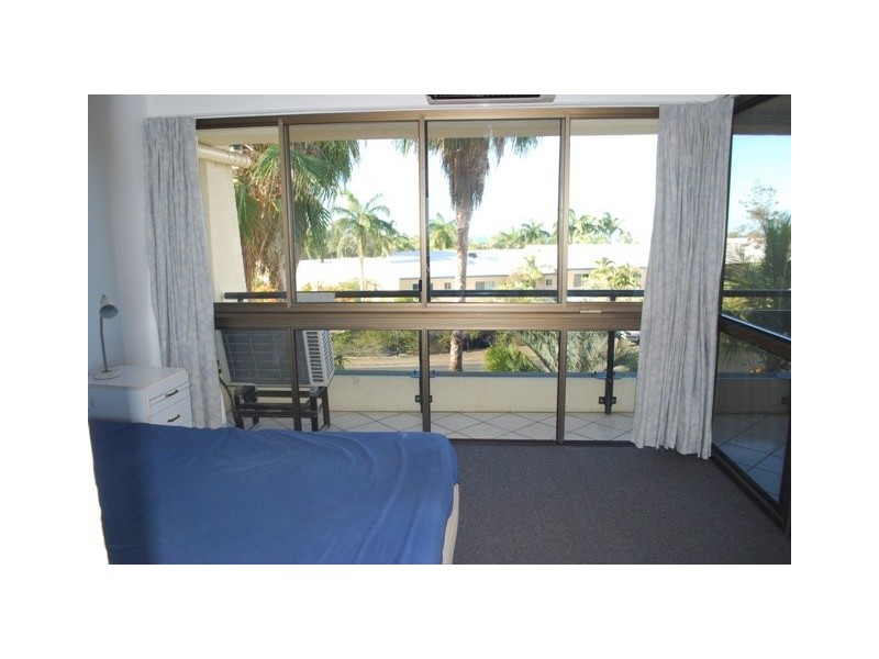 3/2 Eshelby Drive, Cannonvale QLD 4802