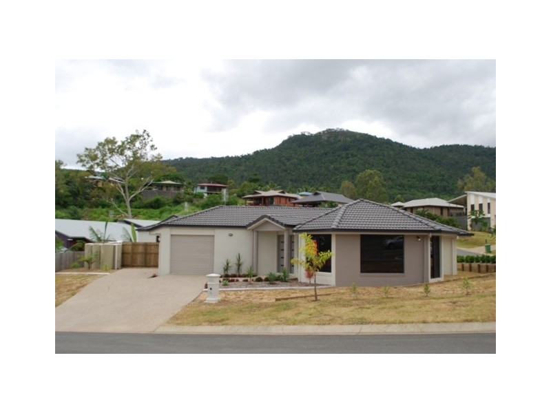 A/7 Wills Court, Cannonvale QLD 4802