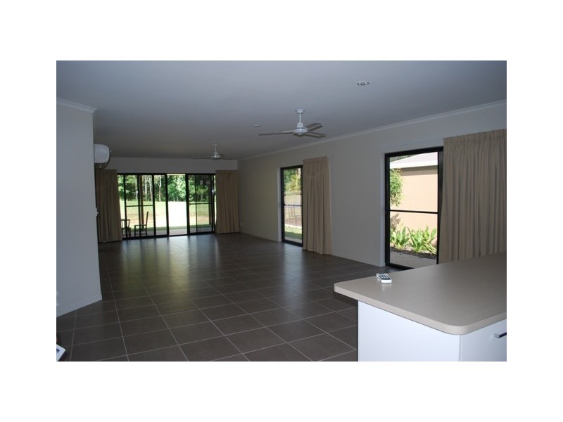 88 Abel Road, Cannonvale QLD 4802