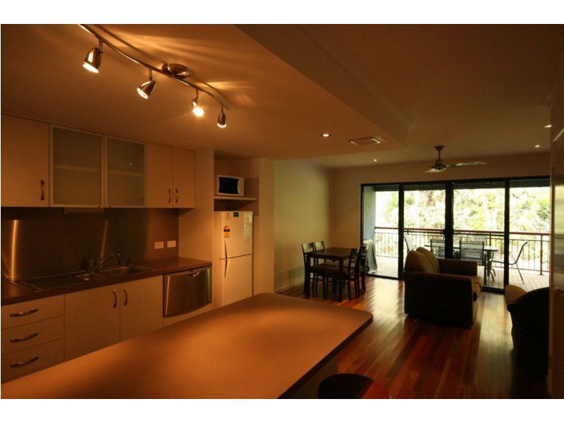 4/3 Seaview Drive, Airlie Beach QLD 4802