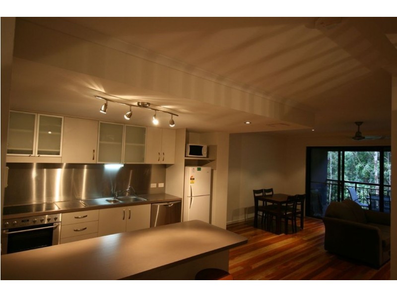 4/3 Seaview Drive, Airlie Beach QLD 4802