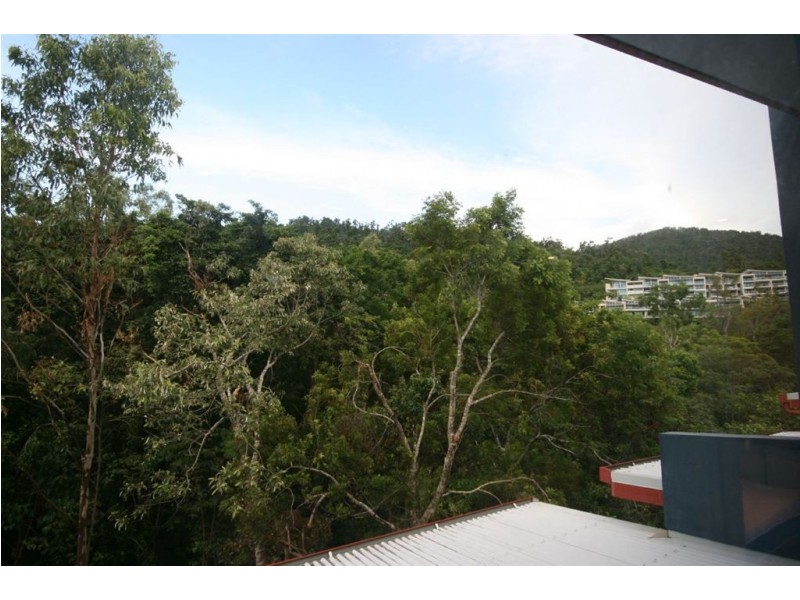 4/3 Seaview Drive, Airlie Beach QLD 4802