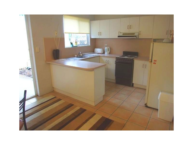 16/11 Island Drive, Cannonvale QLD 4802