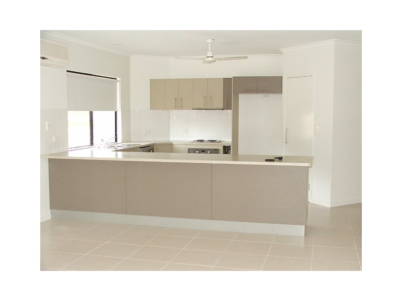 83 Abel Road, Cannonvale QLD 4802