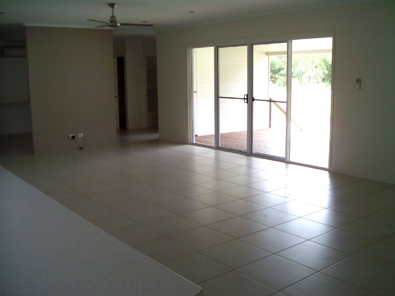 53 Abel Road, Cannonvale QLD 4802