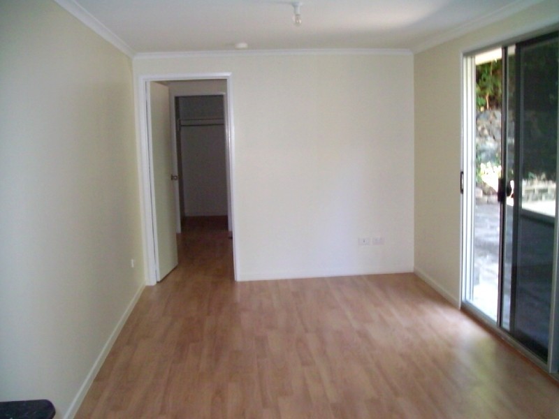 7b Warruga St (downstairs), Cannonvale QLD 4802