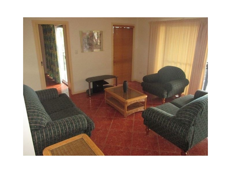 17b Nara Ave, Airlie Beach QLD 4802