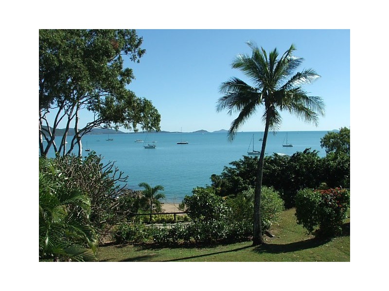 19 Ocean View Ave, Airlie Beach QLD 4802
