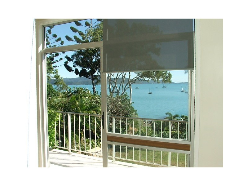 19 Ocean View Ave, Airlie Beach QLD 4802